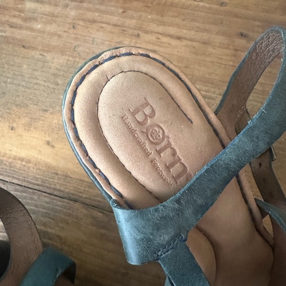 Born Dark Green Wedge Sandals Size 9 - Picture 8 of 8